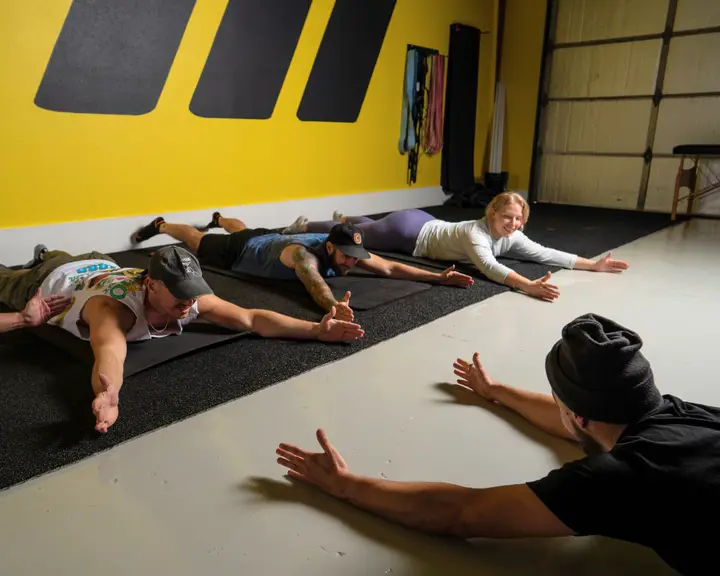 Group mobility classes powered by KINSTRETCH at Motive Training